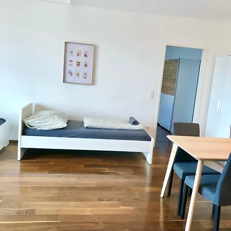 80 M2 With Balcony & Free Parking Near Vienna Gerasdorf bei Wien