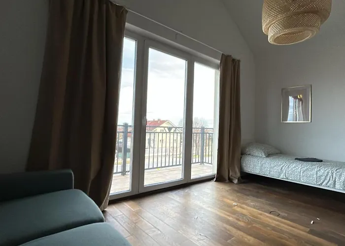 80 M2 With Balcony & Free Parking Near Vienna *