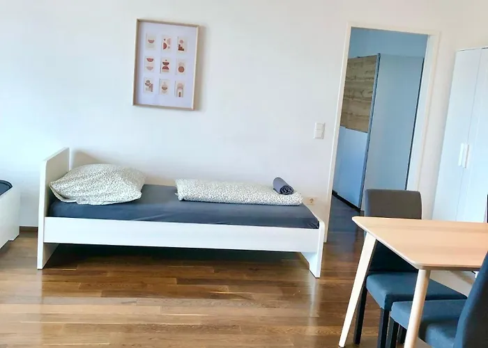 80 M2 With Balcony & Free Parking Near Vienna Gerasdorf bei Wien